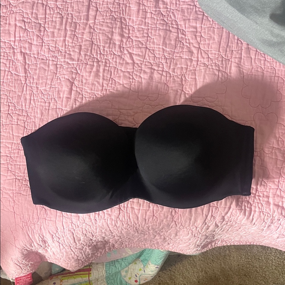 Ambrielle Black strapless Bandeau